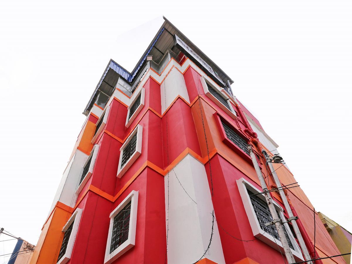 Oyo 9975 Hotel Asmeet Колката Екстериор снимка