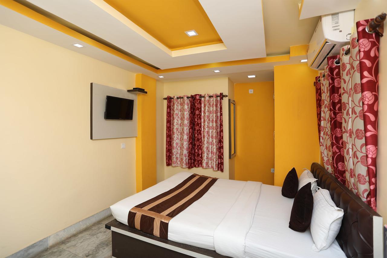 Oyo 9975 Hotel Asmeet Колката Екстериор снимка