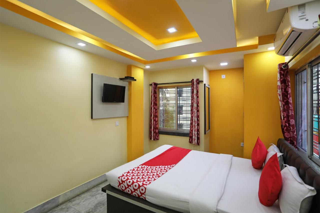 Oyo 9975 Hotel Asmeet Колката Екстериор снимка