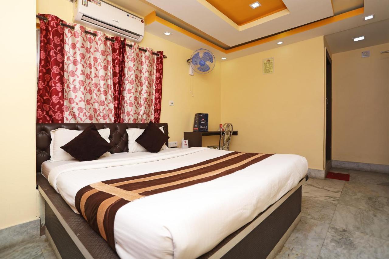 Oyo 9975 Hotel Asmeet Колката Екстериор снимка