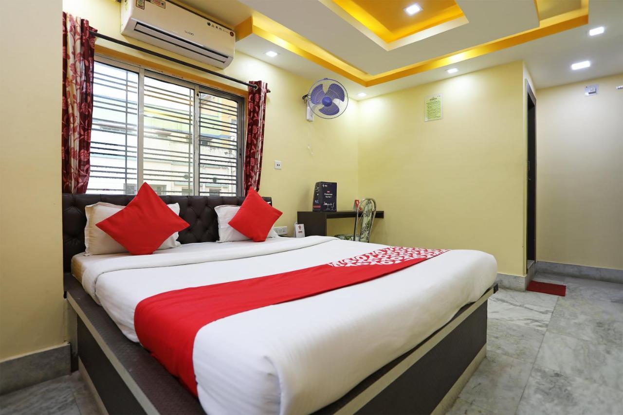 Oyo 9975 Hotel Asmeet Колката Екстериор снимка
